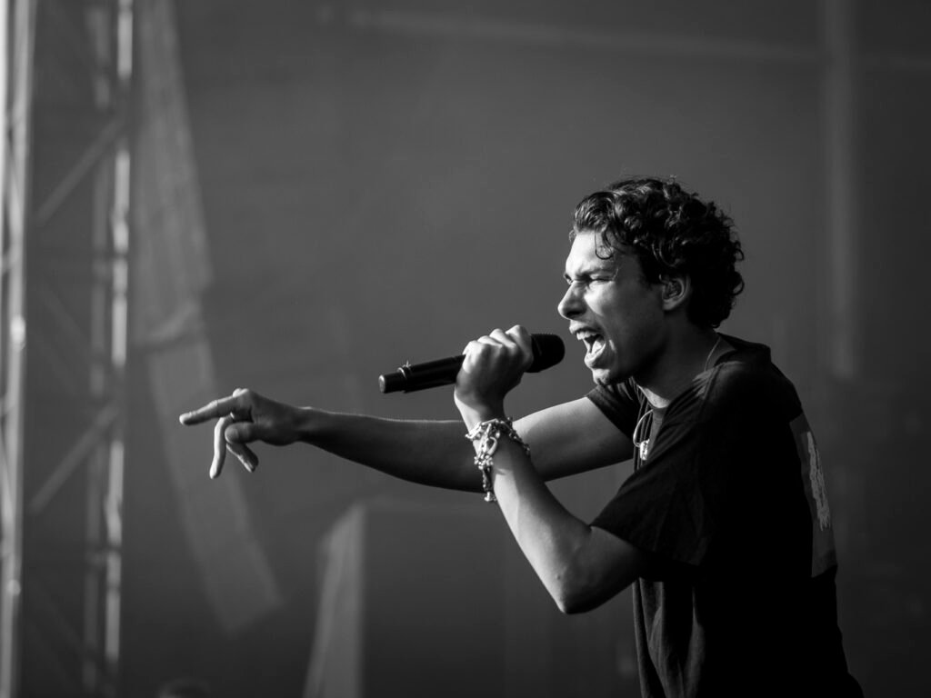 Photographie du rappeur "Georgio" lors du festival "la bonne aventure" à Dunkerque